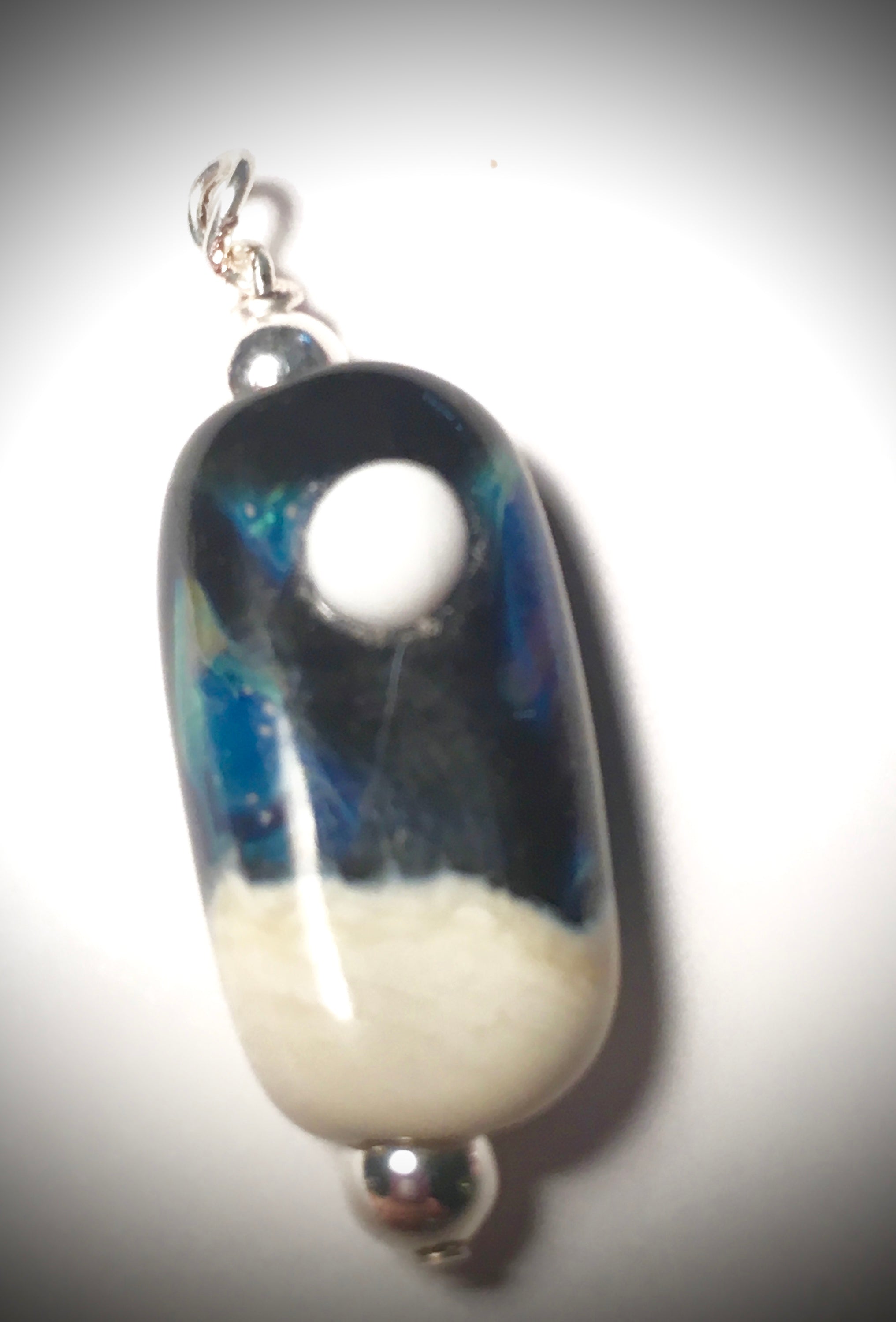 Full Moon 4 bead